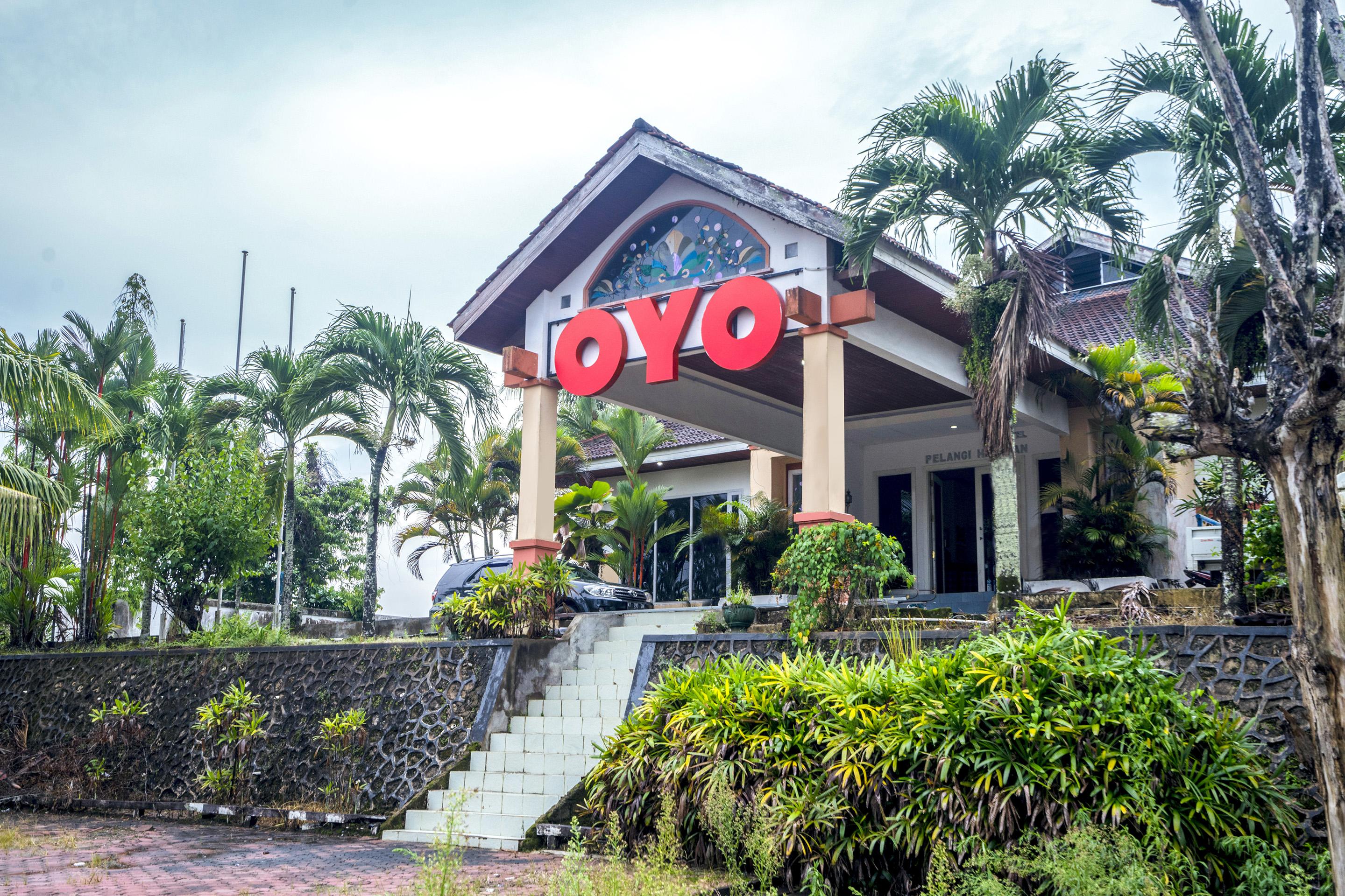 Oyo 1989 Hotel Pelangi Harapan Samarinda Kültér fotó